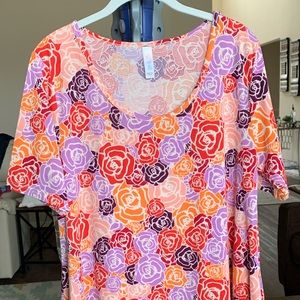 LuLaRoe Perfect T